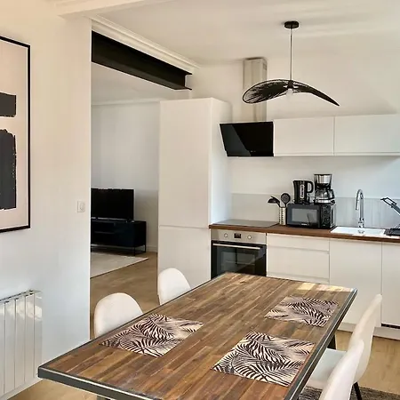 Spacious 2 Luxury Renovated Terrace Garage-madeleine דירה *