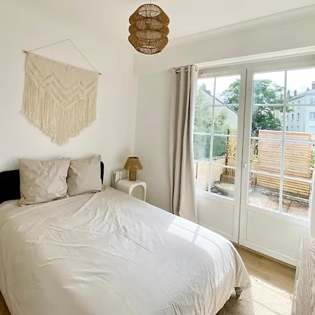 Spacious 2 Luxury Renovated Terrace Garage-madeleine *