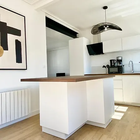 Apartmán Spacious 2 Luxury Renovated Terrace Garage-madeleine