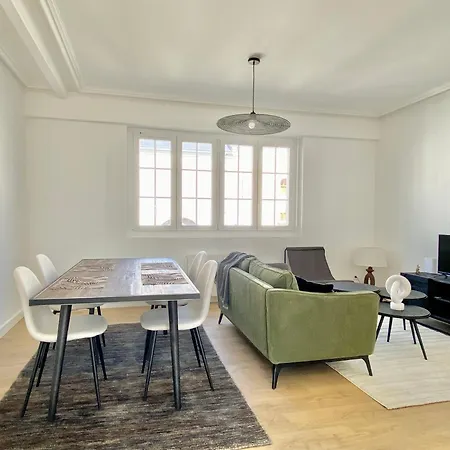 Apartmán Spacious 2 Luxury Renovated Terrace Garage-madeleine Angers